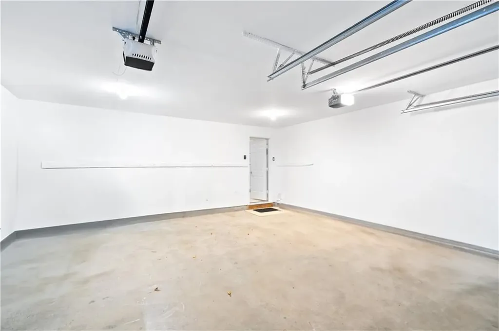 24 Cambridge Circle Smithfield RI 02917