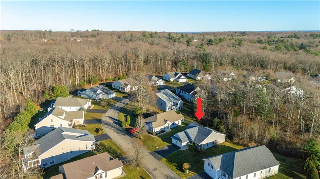 24 Cambridge Circle Smithfield RI 02917