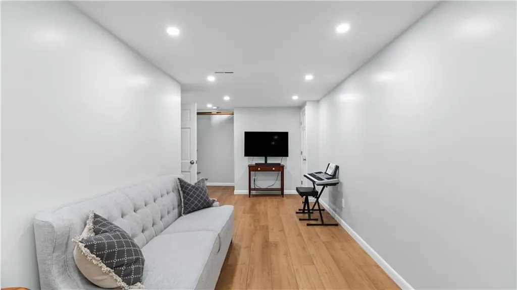 19 Vera Road Coventry RI 02816