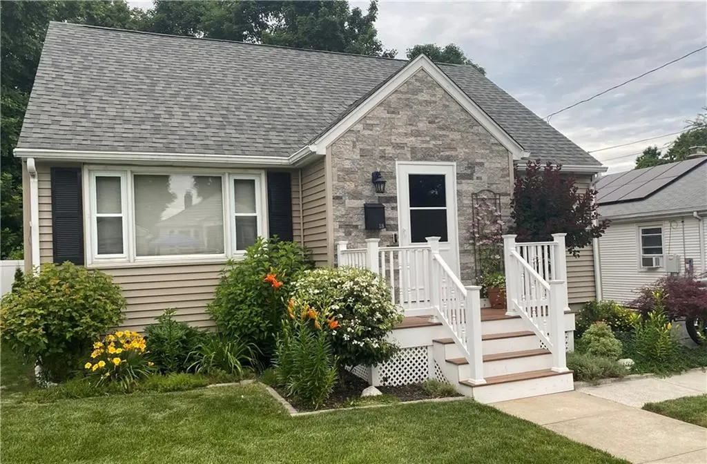 18 Lyman Avenue Johnston RI 02919