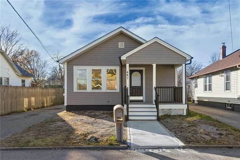 447 Harrington Avenue Warwick RI 02888