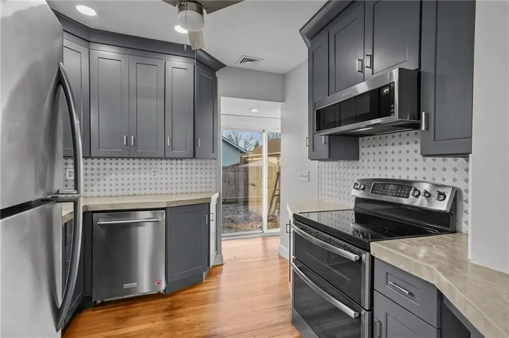 447 Harrington Avenue Warwick RI 02888