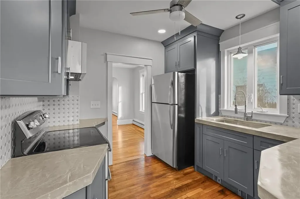 447 Harrington Avenue Warwick RI 02888