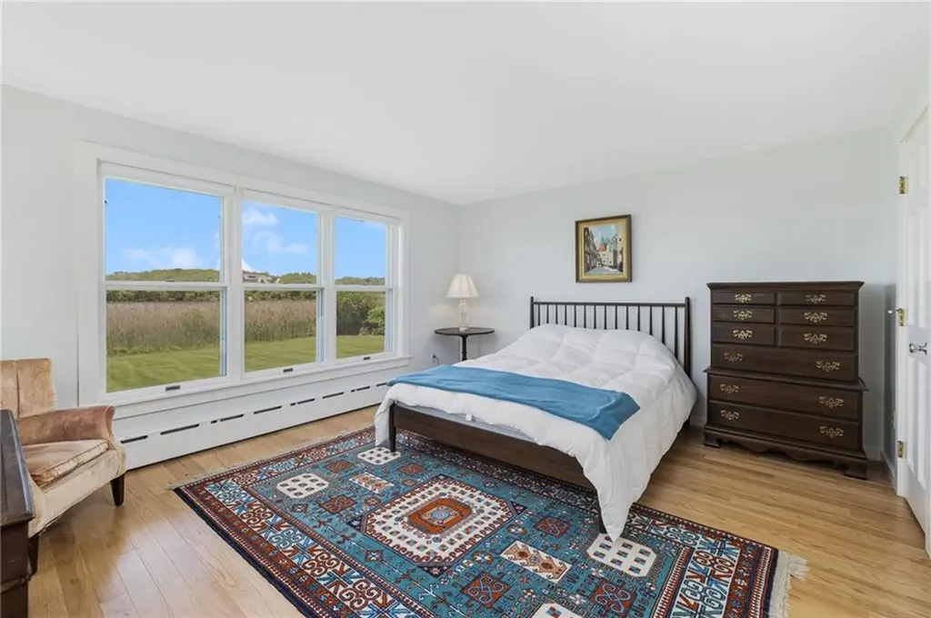 10 Casey Court Newport RI 02840