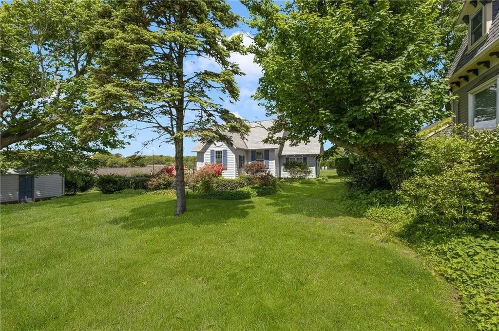 10 Casey Court Newport RI 02840