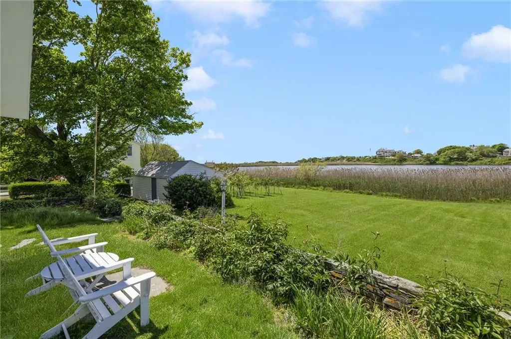 10 Casey Court Newport RI 02840
