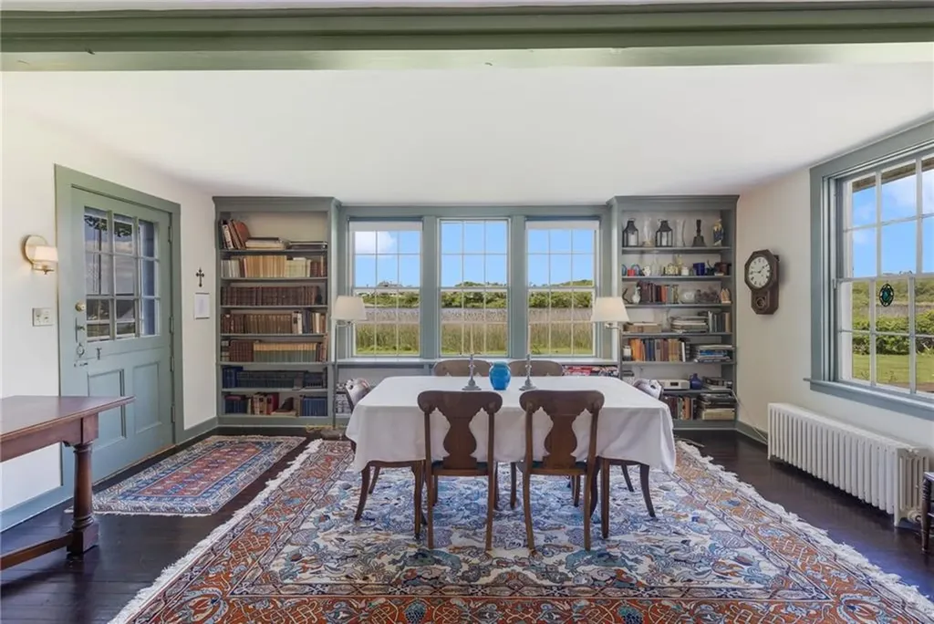 10 Casey Court Newport RI 02840