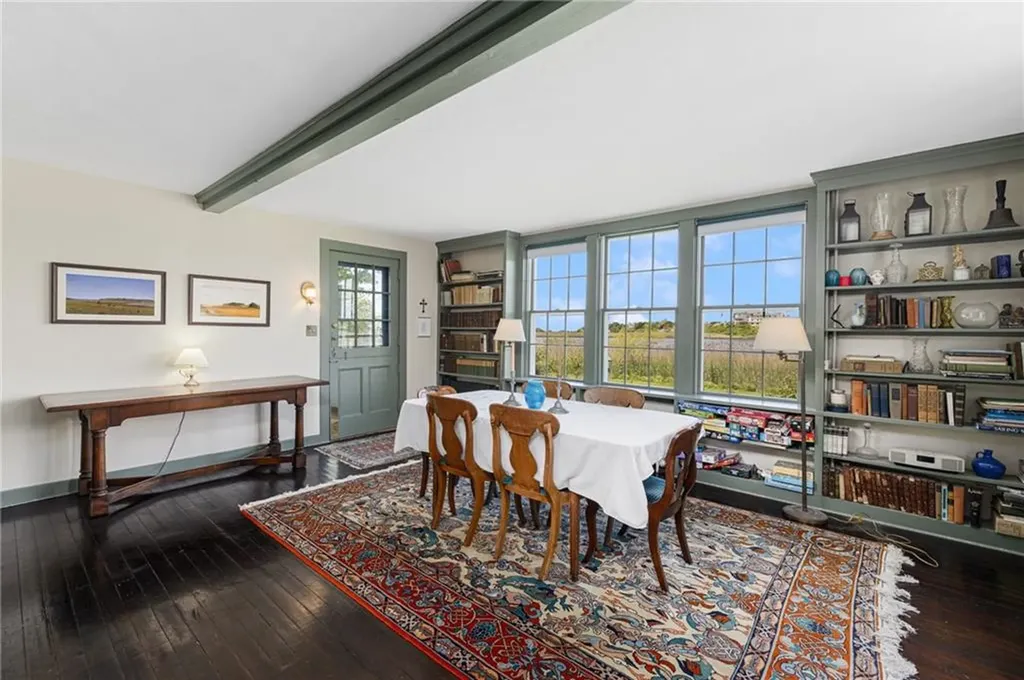 10 Casey Court Newport RI 02840