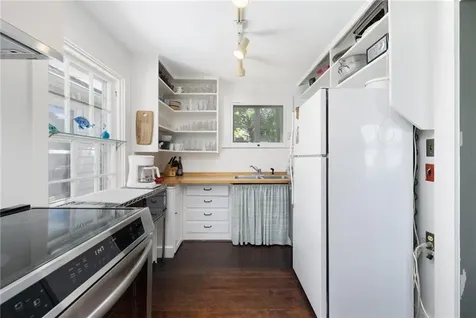 10 Casey Court Newport RI 02840