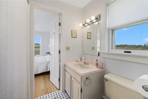 10 Casey Court Newport RI 02840