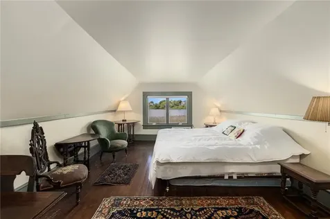10 Casey Court Newport RI 02840