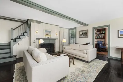10 Casey Court Newport RI 02840