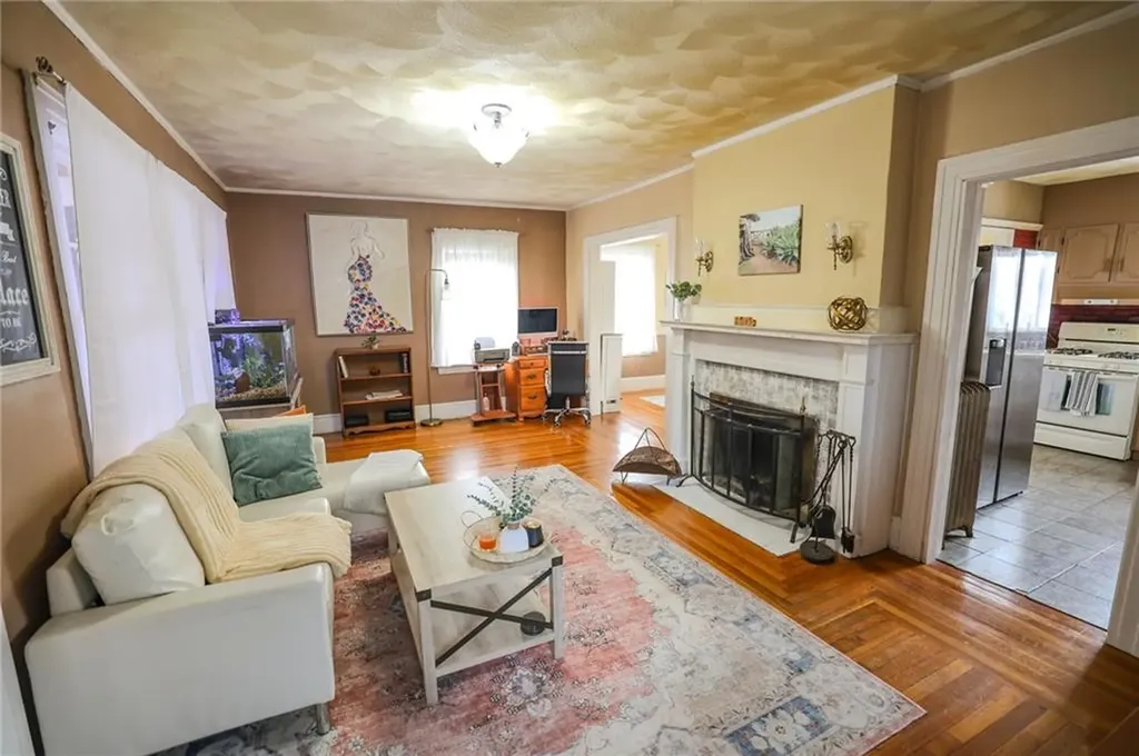 28 Sylvan Avenue Cranston RI 02905