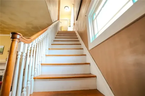 28 Sylvan Avenue Cranston RI 02905