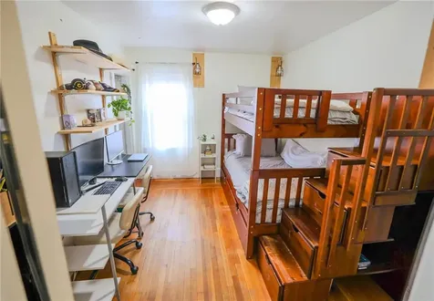 28 Sylvan Avenue Cranston RI 02905