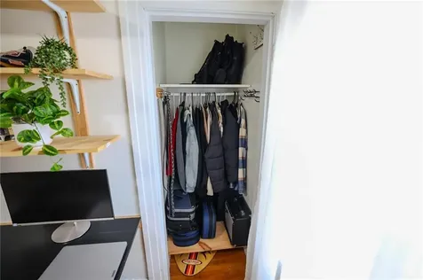 28 Sylvan Avenue Cranston RI 02905