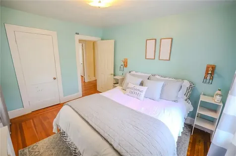 28 Sylvan Avenue Cranston RI 02905