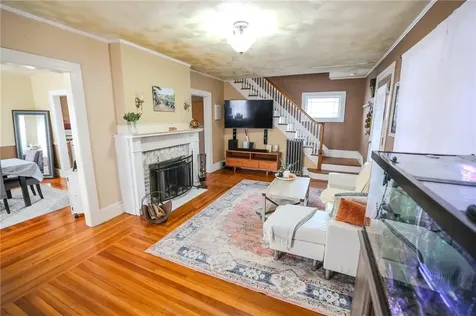 28 Sylvan Avenue Cranston RI 02905