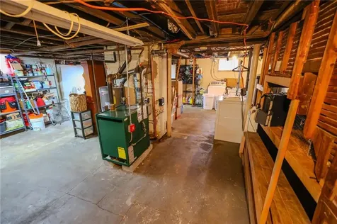 28 Sylvan Avenue Cranston RI 02905