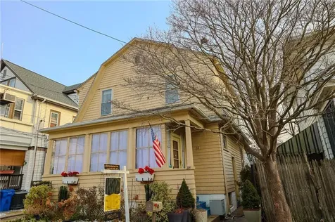 28 Sylvan Avenue Cranston RI 02905