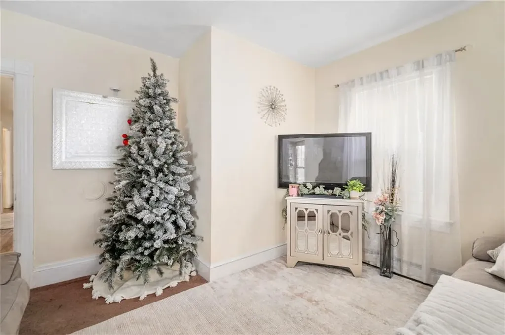 13 Elizabeth Street Cumberland RI 02864