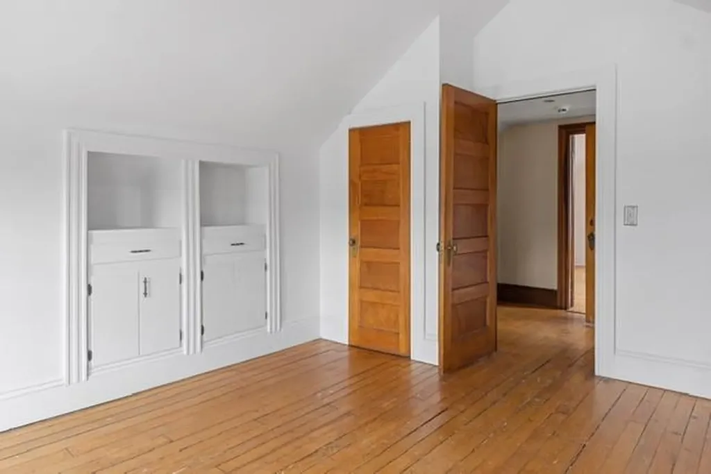 242 Waterman Street Providence RI 02906