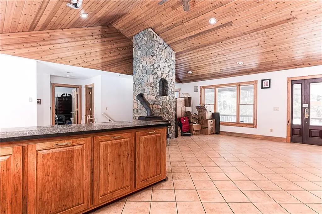 2 & 10 Thatt Way Hopkinton RI 02833