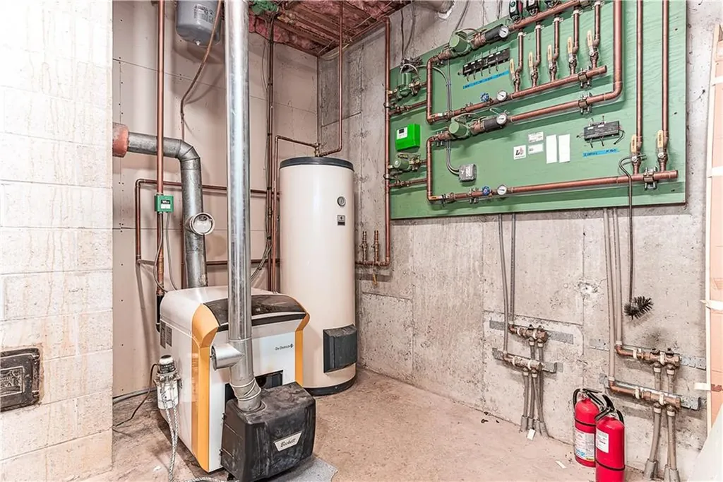 2 & 10 Thatt Way Hopkinton RI 02833