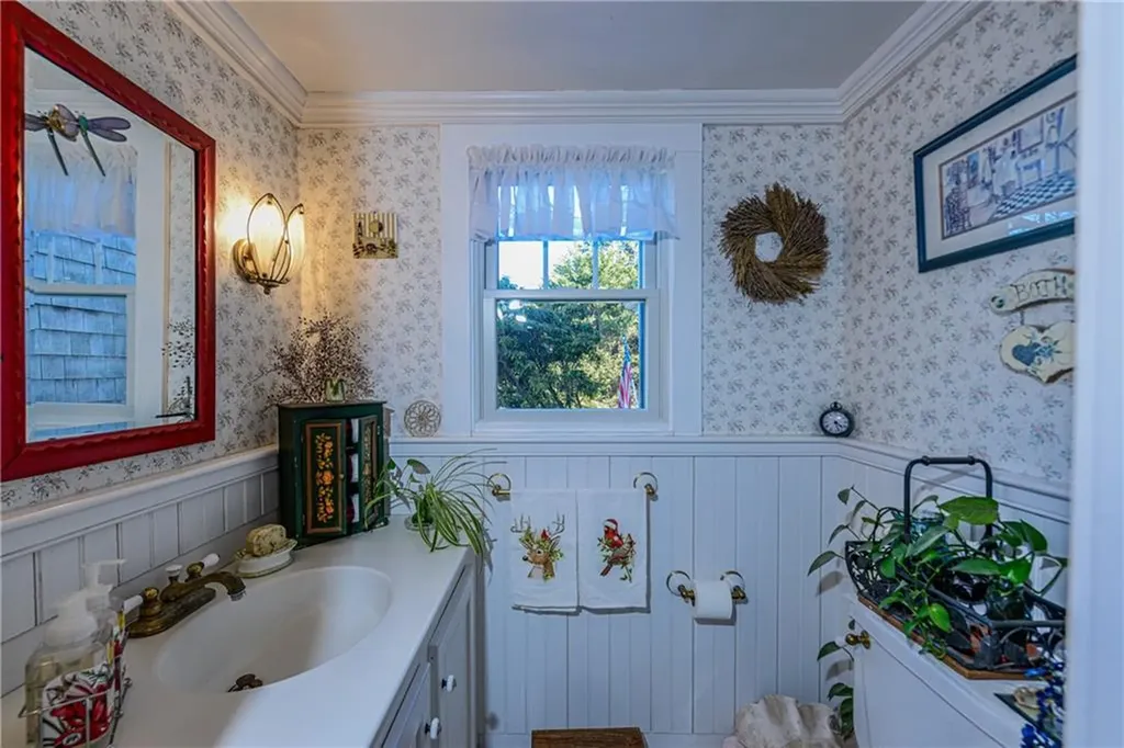 225 Old Mill Lane Portsmouth RI 02871