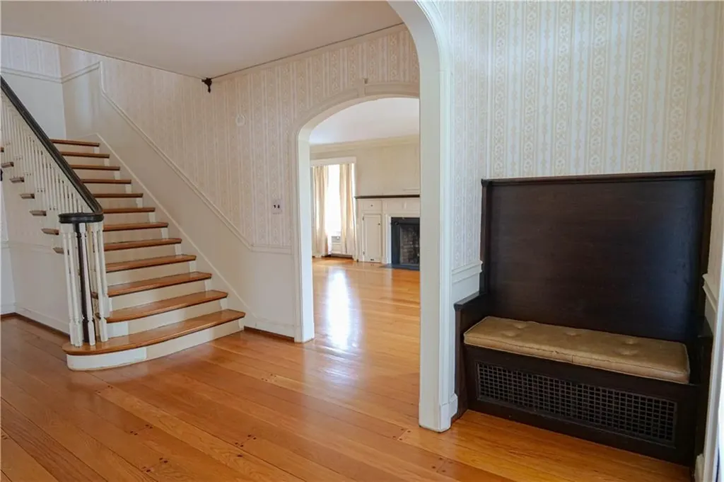 36 Underwood Street Pawtucket RI 02860