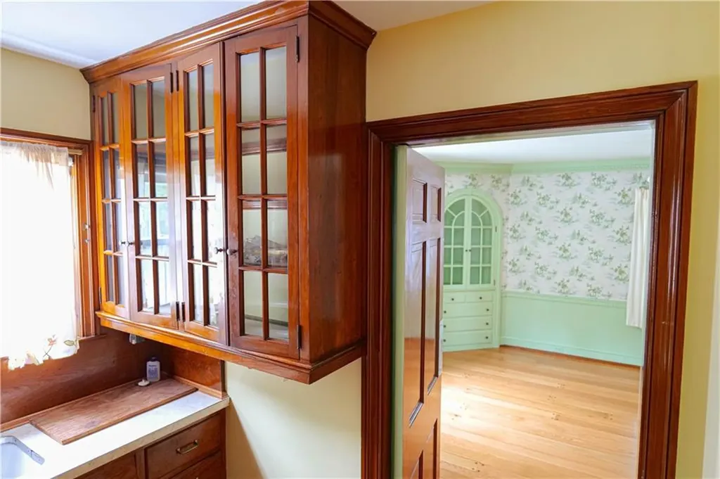 36 Underwood Street Pawtucket RI 02860