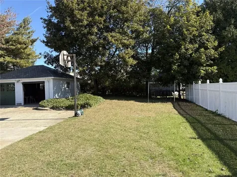 36 Underwood Street Pawtucket RI 02860