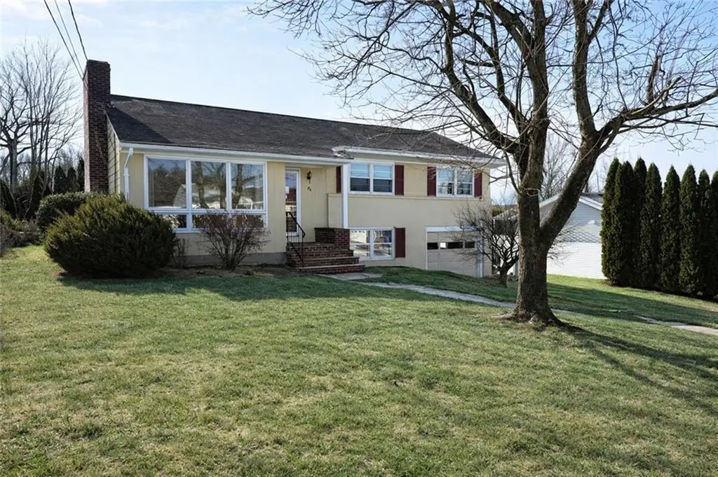64 Cliffside Drive Cranston RI 02920