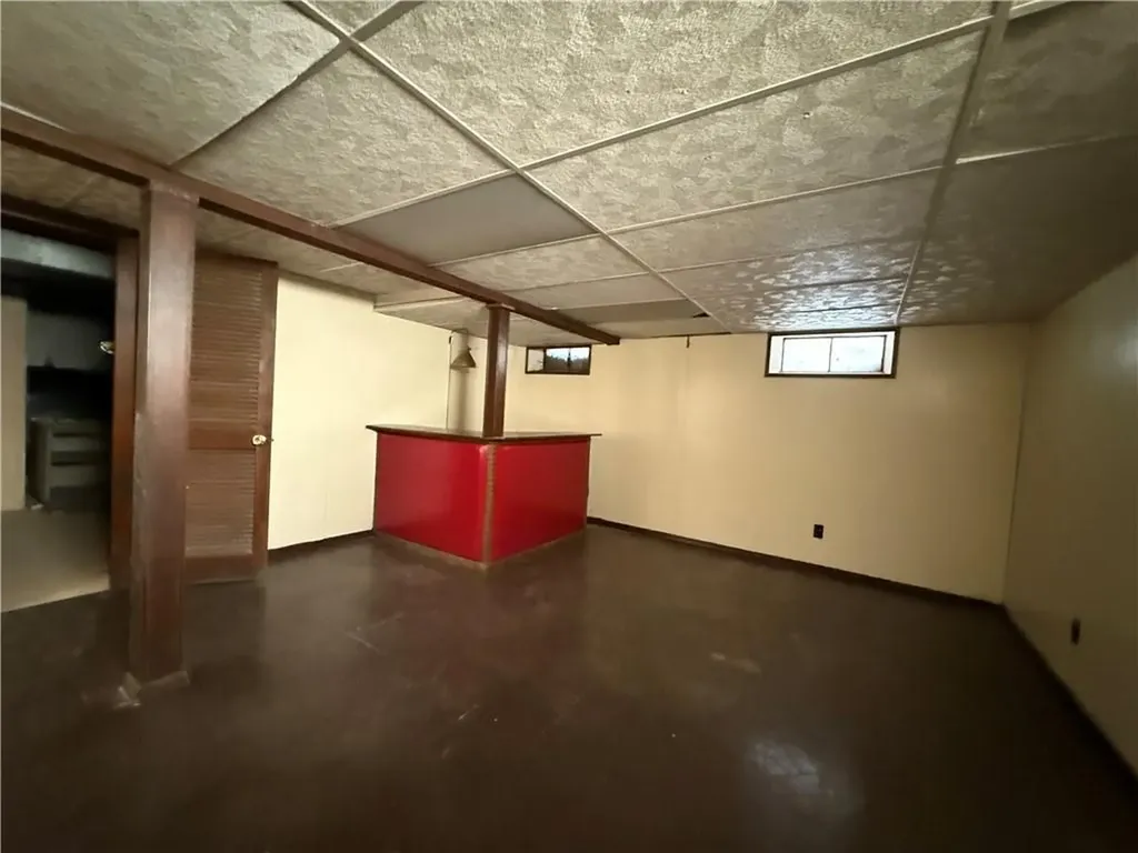 64 Cliffside Drive Cranston RI 02920