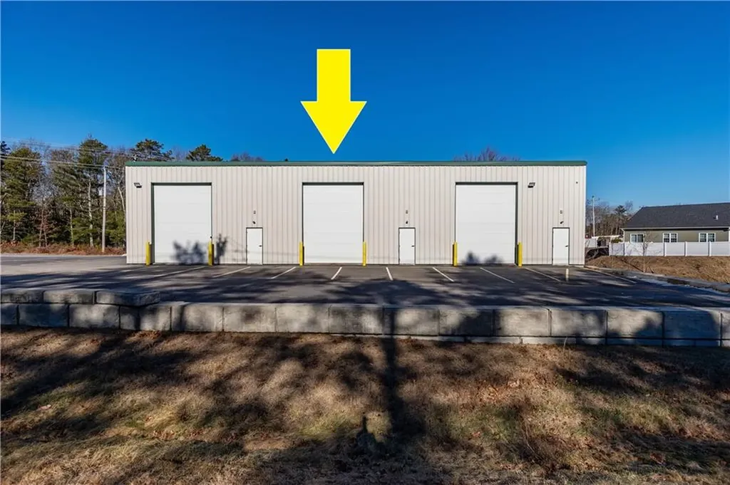 75 Division Road West Greenwich RI 02817