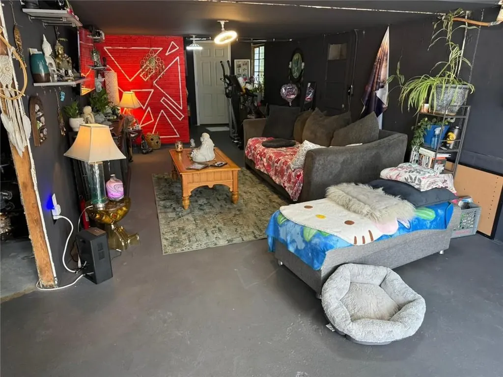 19 S Long Street Johnston RI 02919