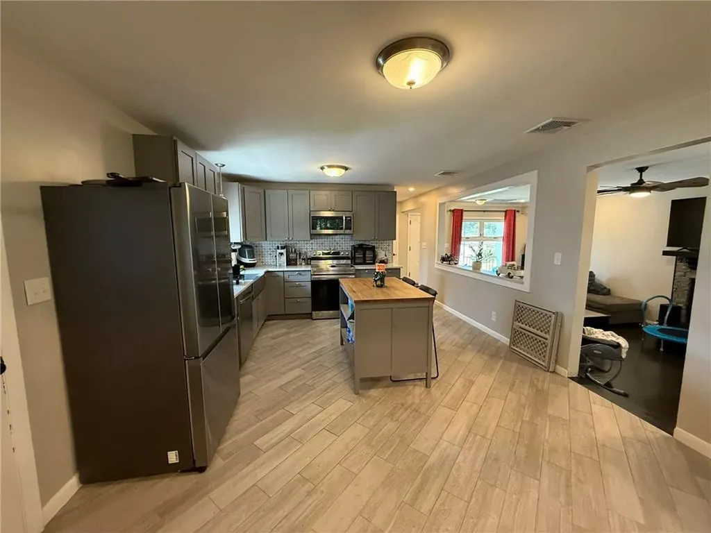 19 S Long Street Johnston RI 02919