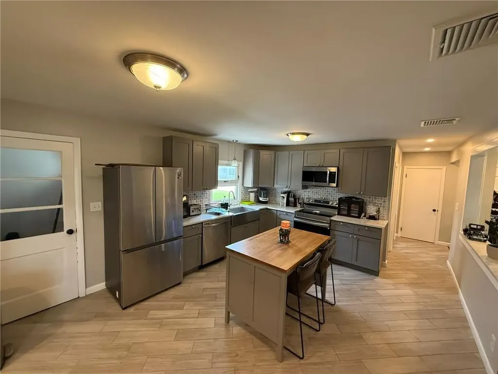 19 S Long Street Johnston RI 02919