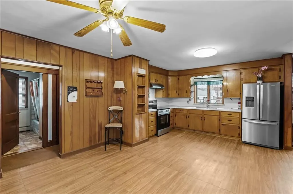 128 Warwick Road Pawtucket RI 02861