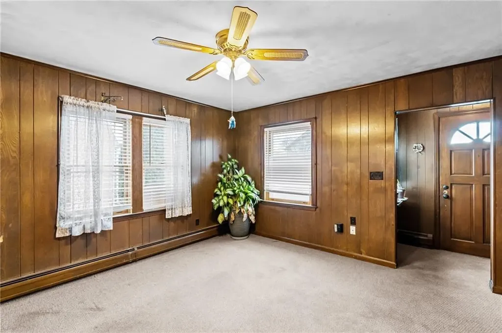 128 Warwick Road Pawtucket RI 02861