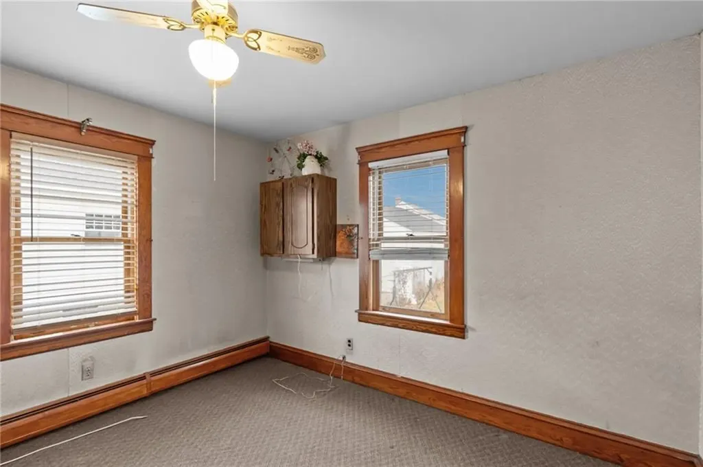 128 Warwick Road Pawtucket RI 02861