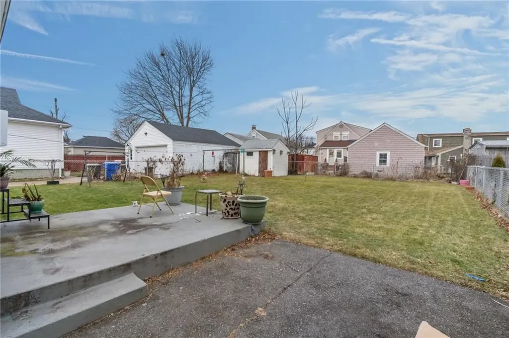 128 Warwick Road Pawtucket RI 02861