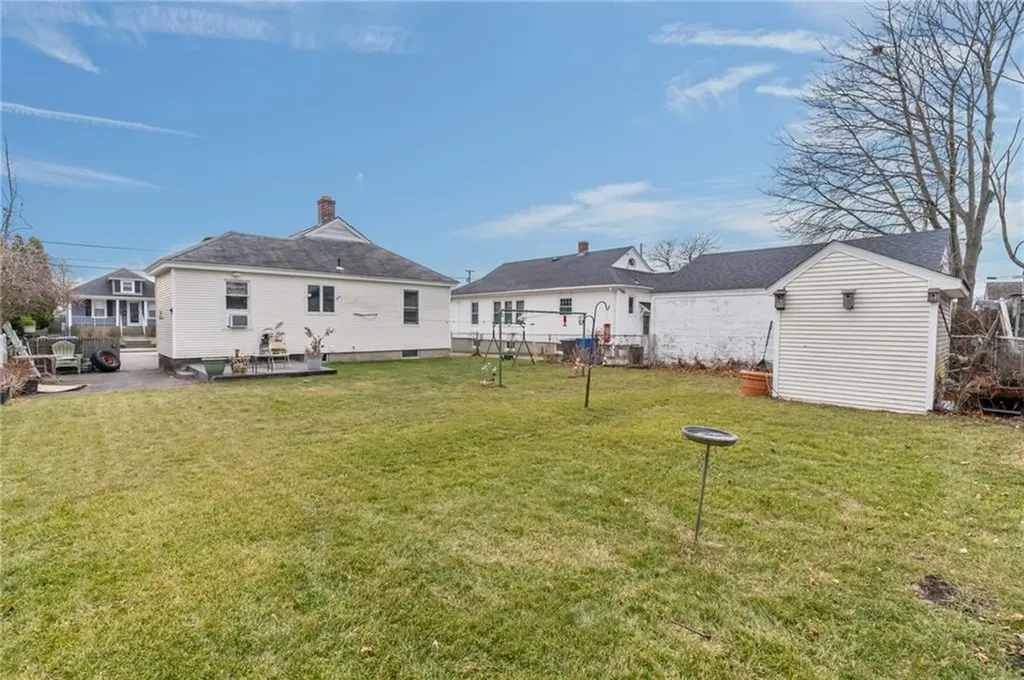 128 Warwick Road Pawtucket RI 02861