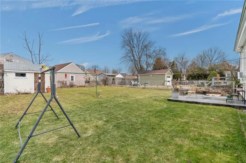 128 Warwick Road Pawtucket RI 02861