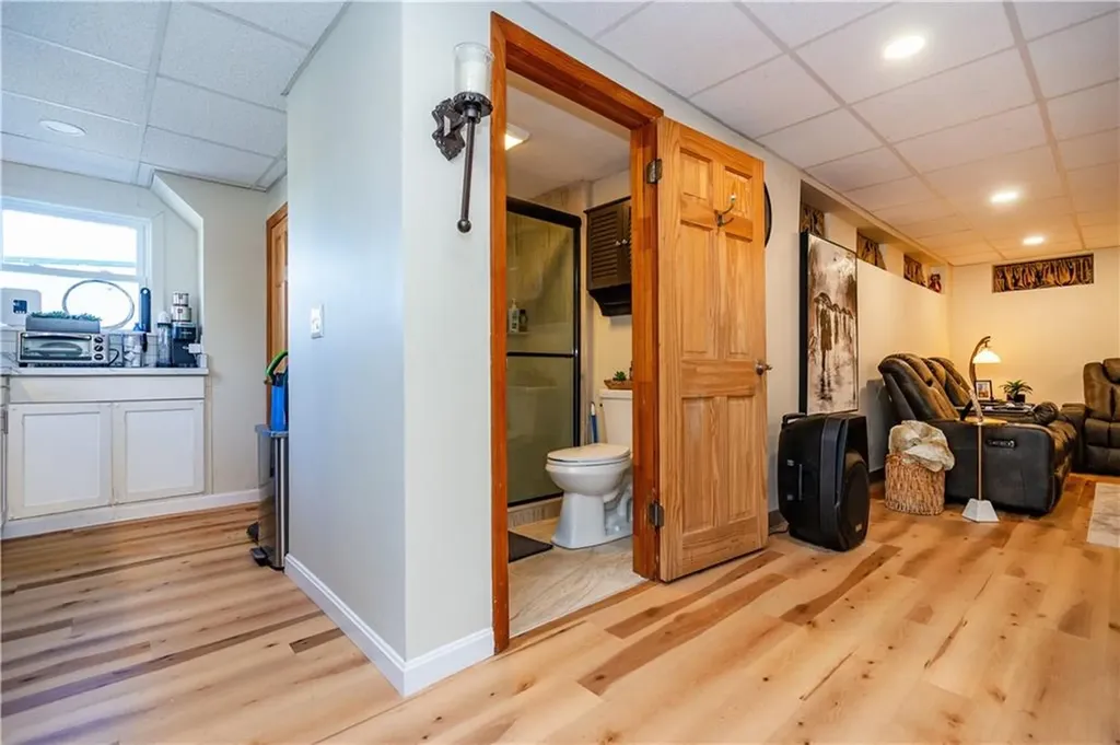 75 Division Road West Greenwich RI 02817
