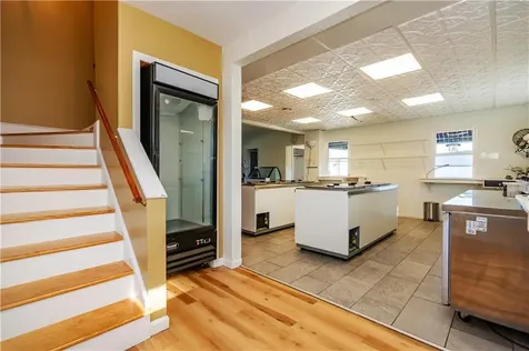 75 Division Road West Greenwich RI 02817