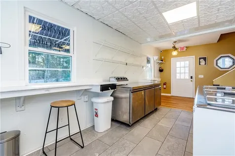 75 Division Road West Greenwich RI 02817