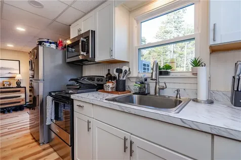 75 Division Road West Greenwich RI 02817