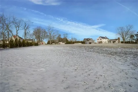 2967 East Main Road Portsmouth RI 02871