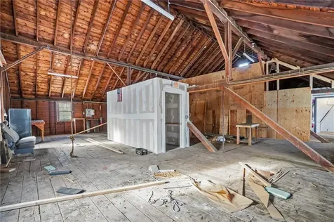 2967 East Main Road Portsmouth RI 02871